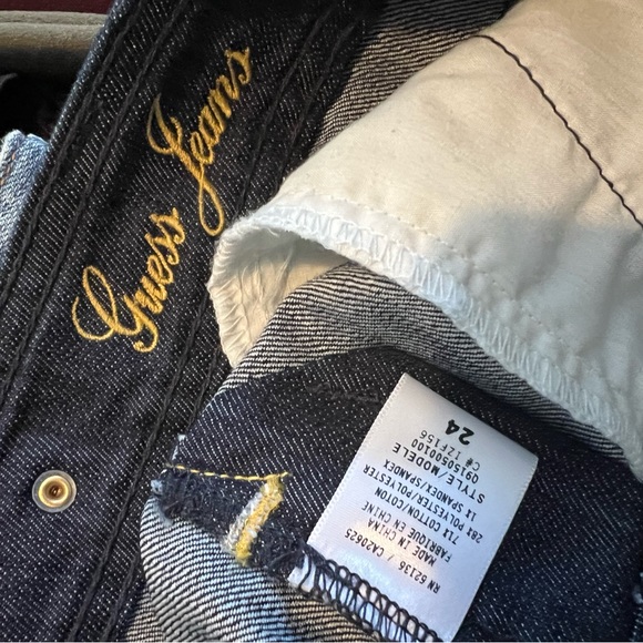 Guess dark denim mini skirt - Picture 3 of 3